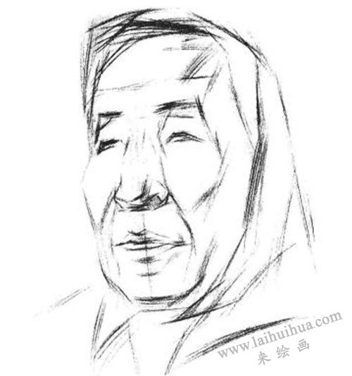 素描戴围巾的老年女子肖像画法步骤 二