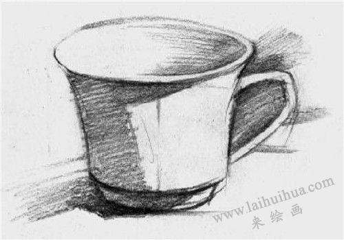 白瓷带花茶杯素描画法步骤 三