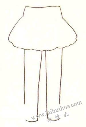 女童裤子的色铅笔简笔画画法步骤01