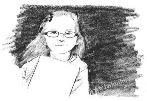 戴眼镜的小女孩素描画法步骤07