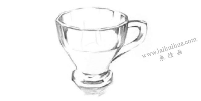 厨房里的玻璃杯子素描画法步骤04