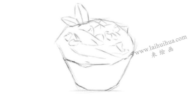 圆形纸杯蛋糕素描画法步骤03