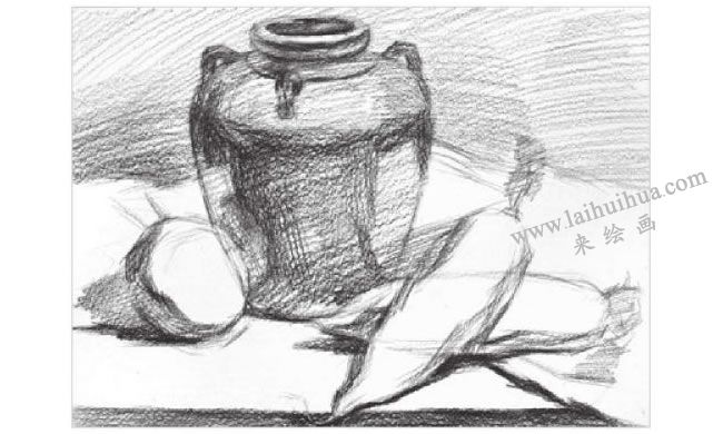 深釉陶罐与蔬果组合素描画法步骤02