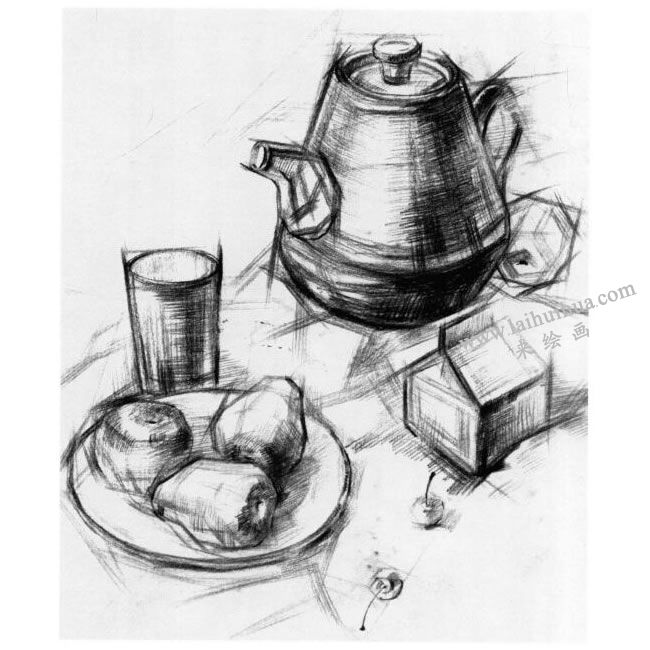 结构素描的写生步骤范例（电热水壶、玻璃杯、瓷盘、水果）步骤二