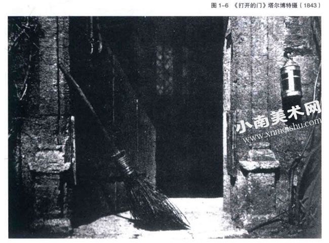 塔尔博特1843年拍摄的作品《打开的门》