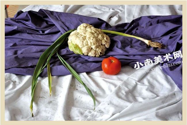 大葱、花菜和西红色组合实物照片